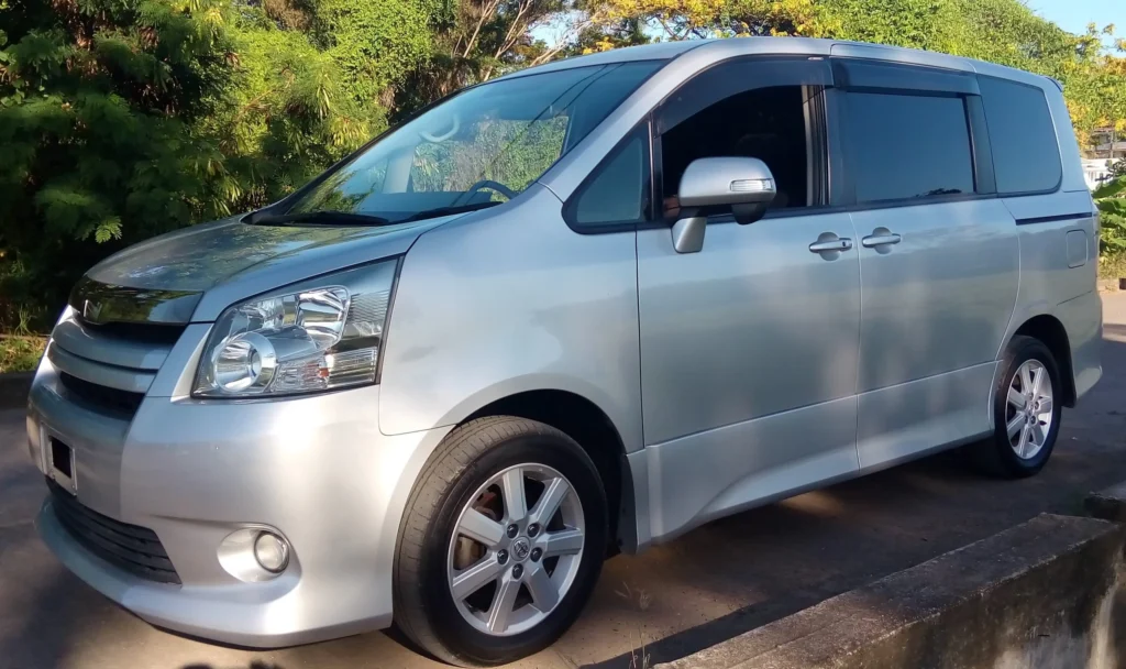 Driving in Uganda: Essential Tips & Road Conditions